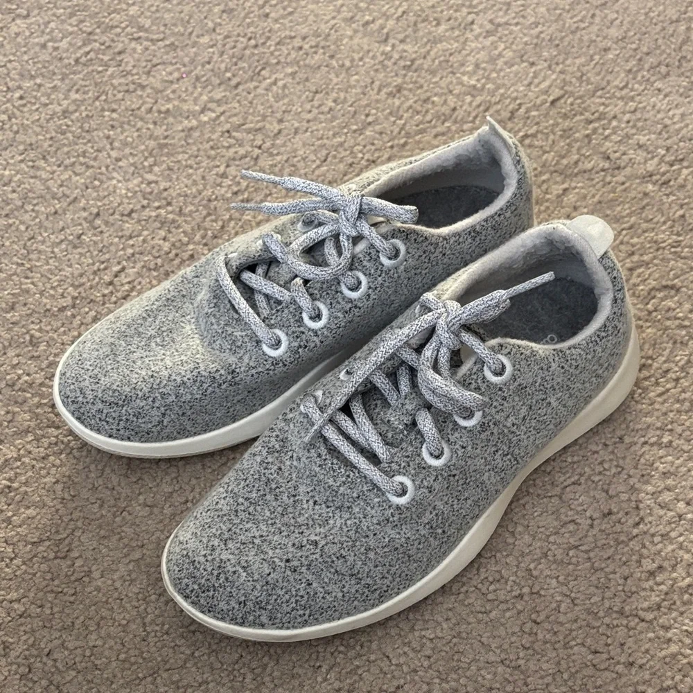 Allbirds Light Gray Wool Runner Sneakers Women’s size 8